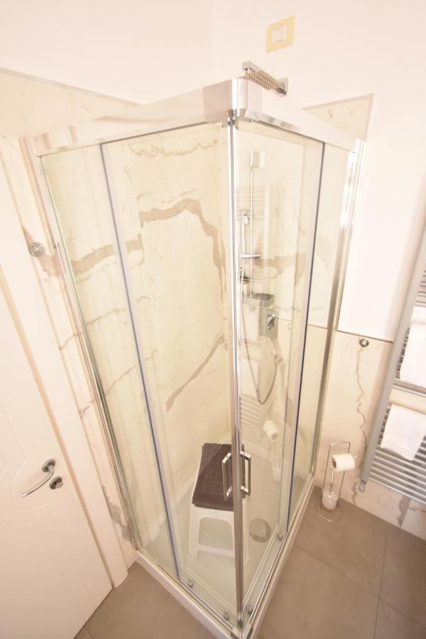 Affittacamere E Appartamenti - Rent Rooms And Apartments Le Camere Nel Corso - Adults Only La Spezia Eksteriør billede