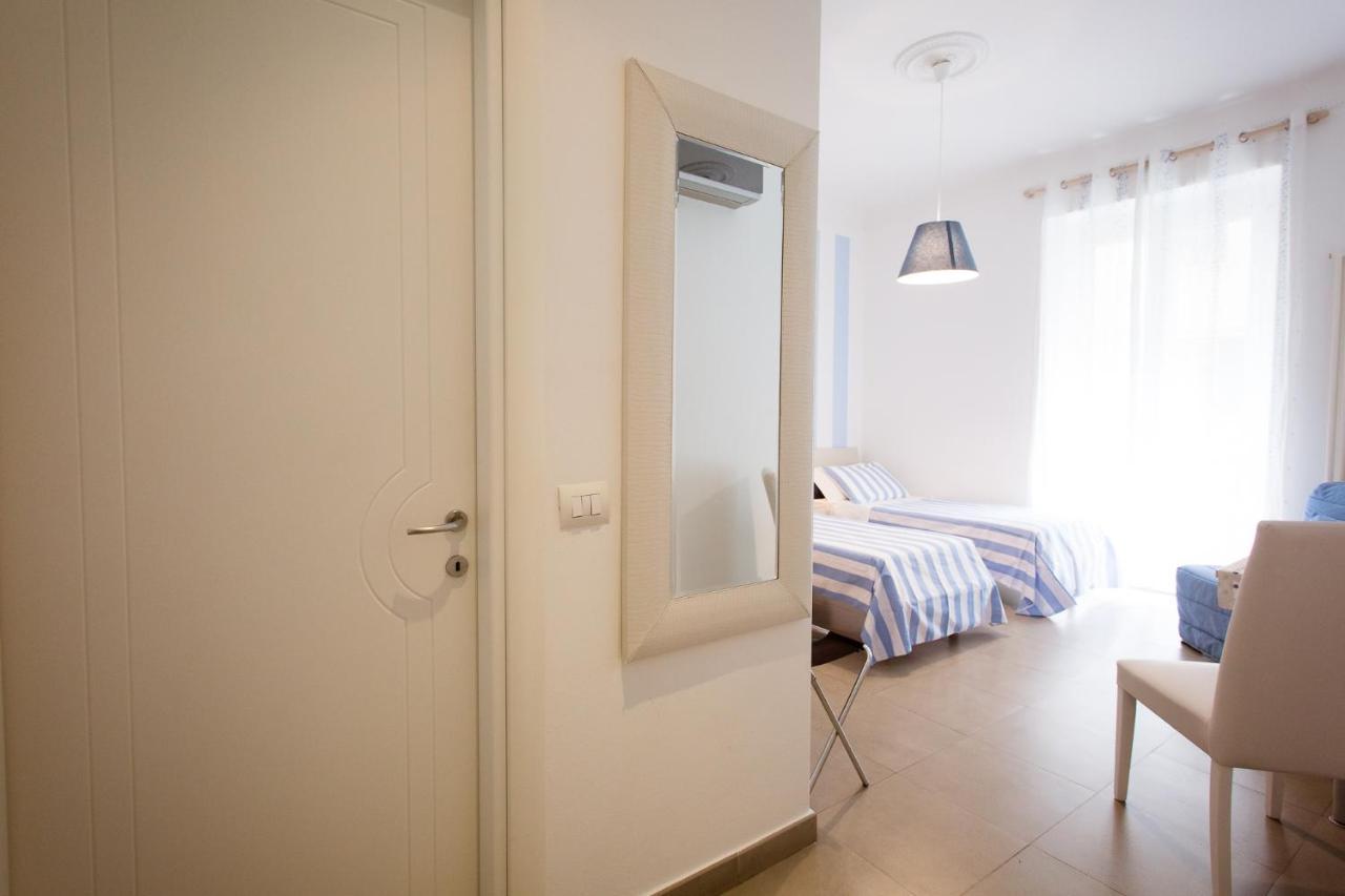 Affittacamere E Appartamenti - Rent Rooms And Apartments Le Camere Nel Corso - Adults Only La Spezia Eksteriør billede