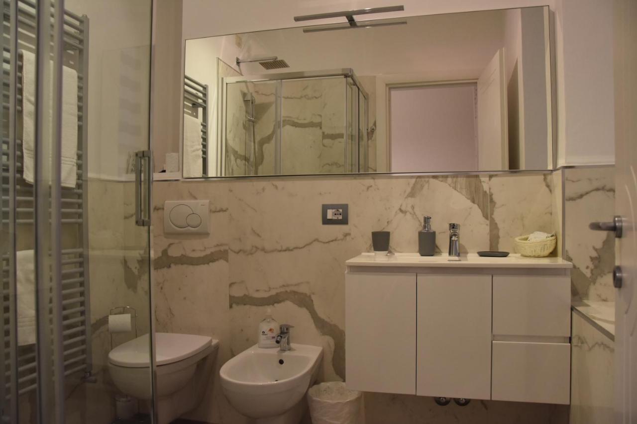 Affittacamere E Appartamenti - Rent Rooms And Apartments Le Camere Nel Corso - Adults Only La Spezia Eksteriør billede