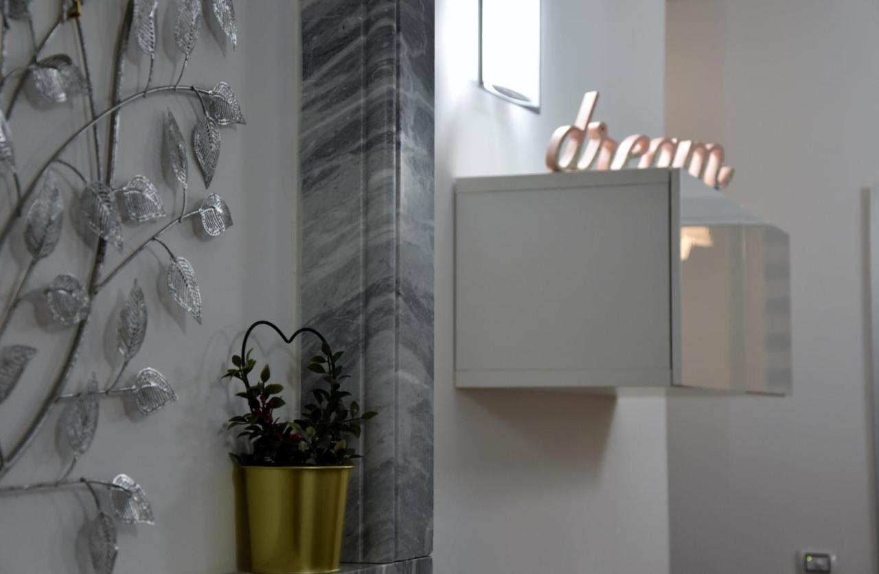 Affittacamere E Appartamenti - Rent Rooms And Apartments Le Camere Nel Corso - Adults Only La Spezia Eksteriør billede